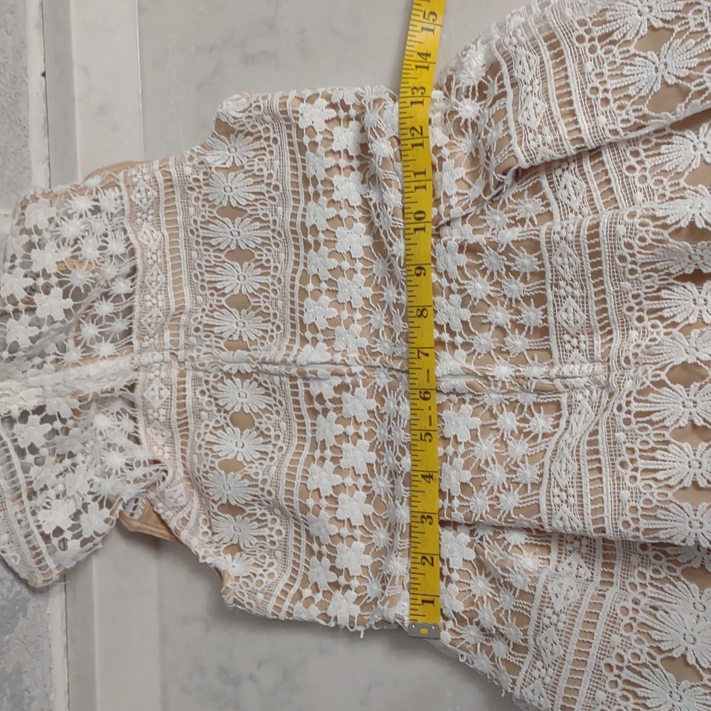 FREE w/ Bundle Francesca's Tan Dress White Lace Overlay & Cutout Chest Small - Picture 8 of 15